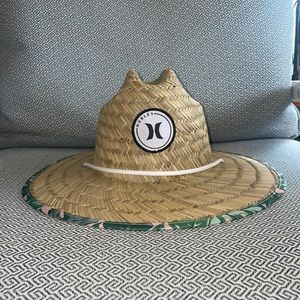 NWOT Hurley Banana Leaf Straw Hat